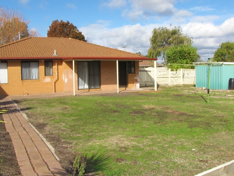 14 Tenterden Place, Mill Park VIC 3082