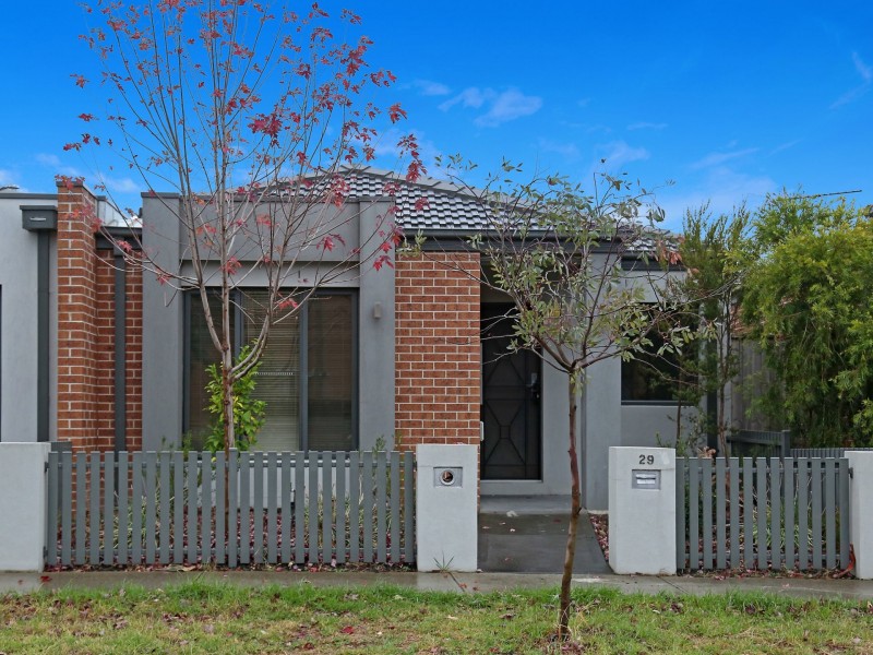 29 Passionfruit Crescent, Mernda VIC 3754