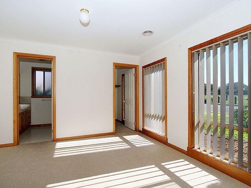 2 Ellendale Way, South Morang VIC 3752