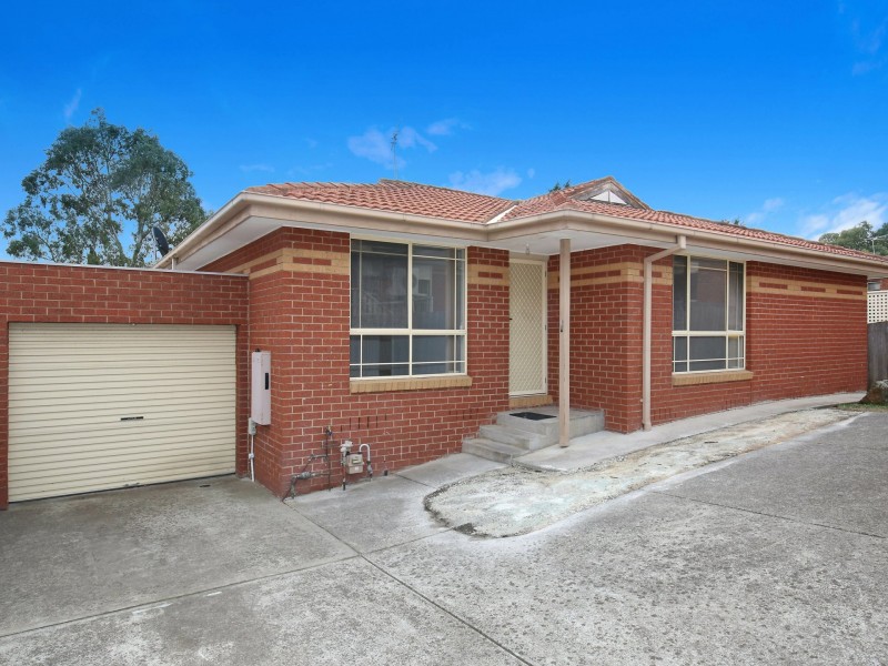 2/21 Bradley Drive, Mill Park VIC 3082