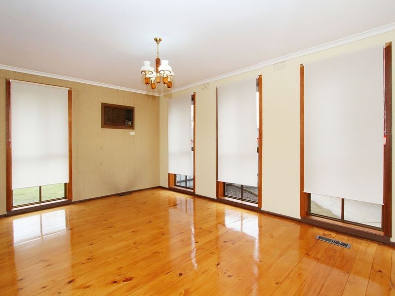 1 Sussex Court, Mill Park VIC 3082