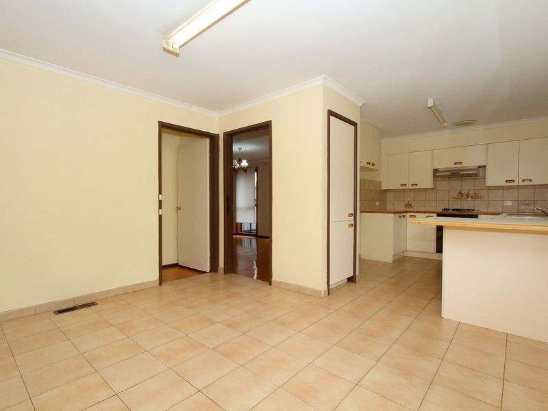 1 Sussex Court, Mill Park VIC 3082