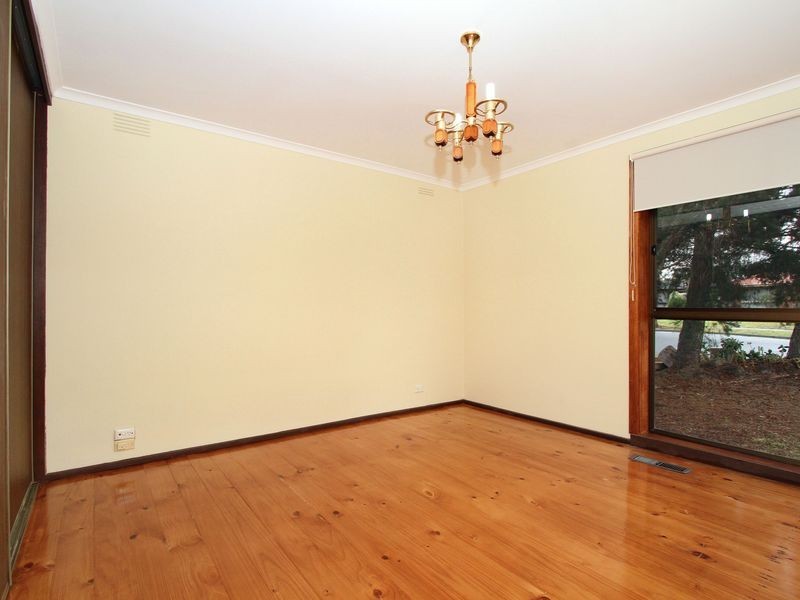 1 Sussex Court, Mill Park VIC 3082