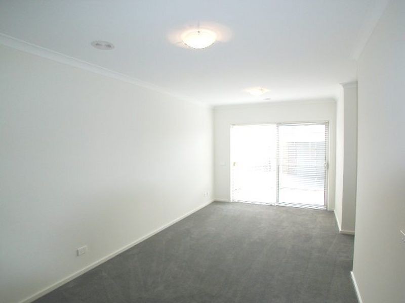 15 Passionfruit Crescent, Mernda VIC 3754