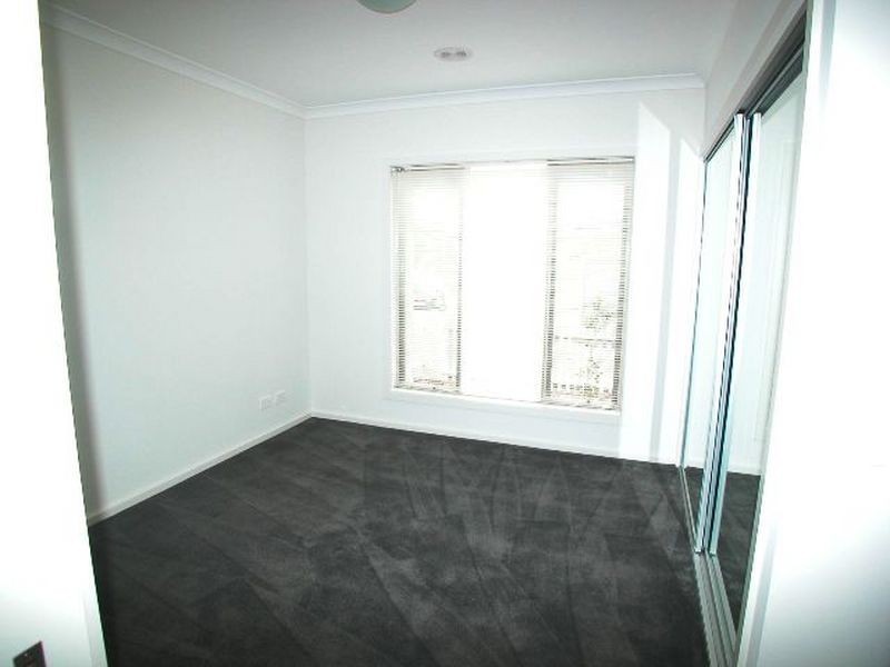 15 Passionfruit Crescent, Mernda VIC 3754