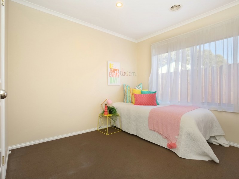 4 Luxor Close, South Morang VIC 3752