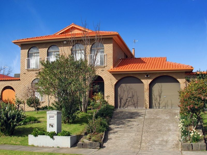 2 Springfield Court, Mill Park VIC 3082