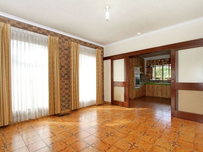 2 Springfield Court, Mill Park VIC 3082