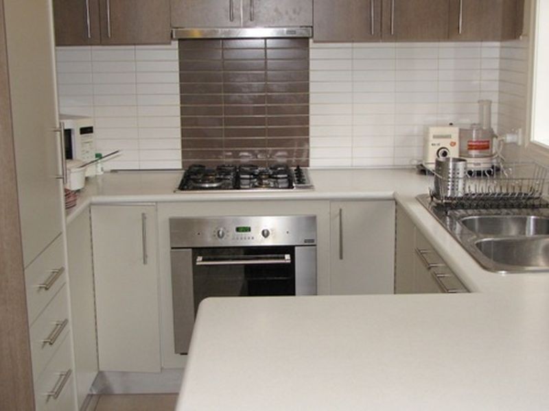 11 Doomben Drive, Mill Park VIC 3082