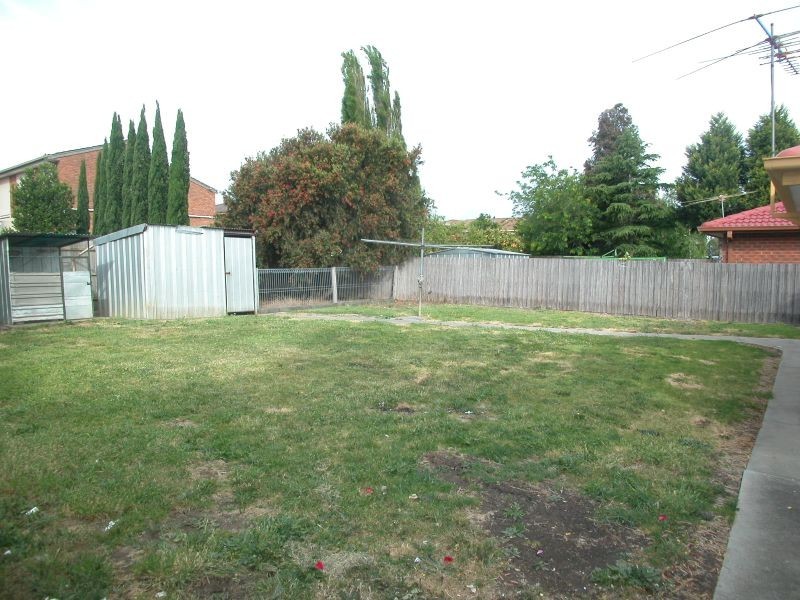 16 Quist Court, Mill Park VIC 3082