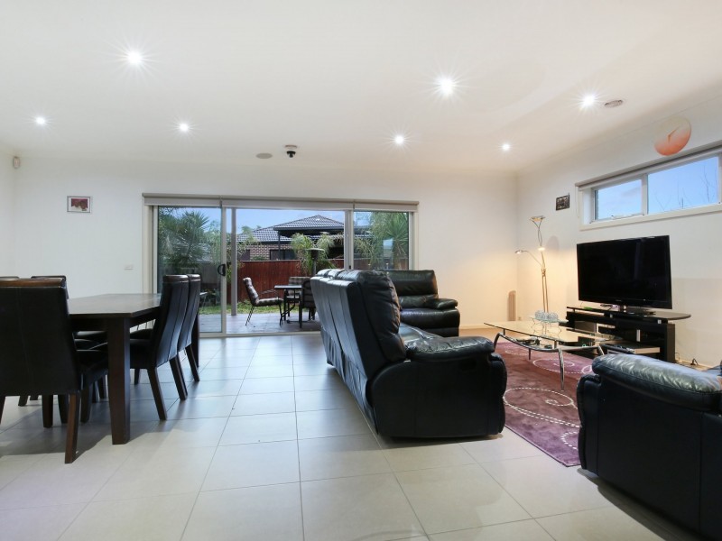 22 Shoal Circuit, Doreen VIC 3754