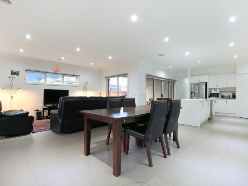 22 Shoal Circuit, Doreen VIC 3754