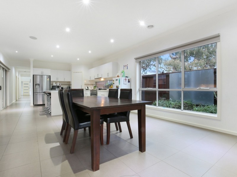 22 Shoal Circuit, Doreen VIC 3754