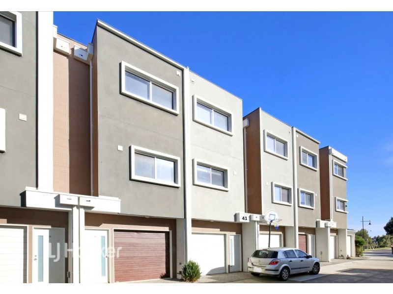 41 Chanticleer Drive, Mernda VIC 3754