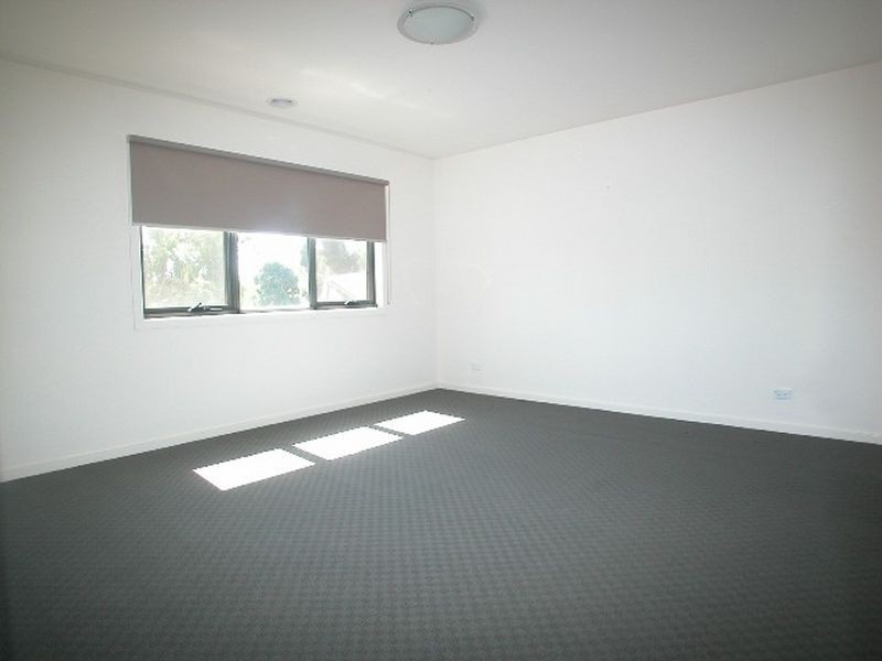 12 Poets Court, Mernda VIC 3754