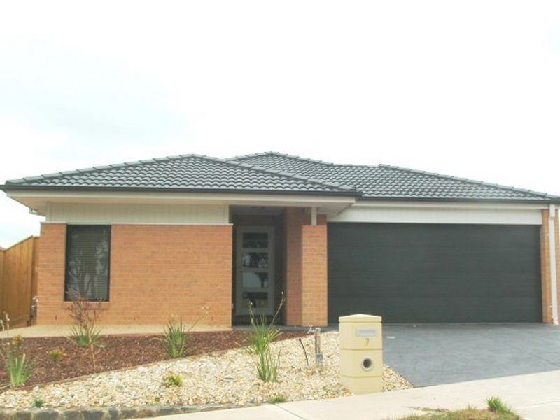 7 Ronda Avenue, Doreen VIC 3754