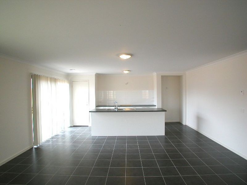 7 Ronda Avenue, Doreen VIC 3754