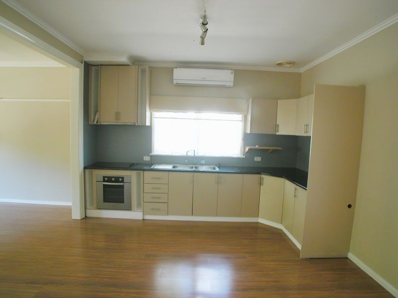 1/16 Lorimer Street, Greensborough VIC 3088