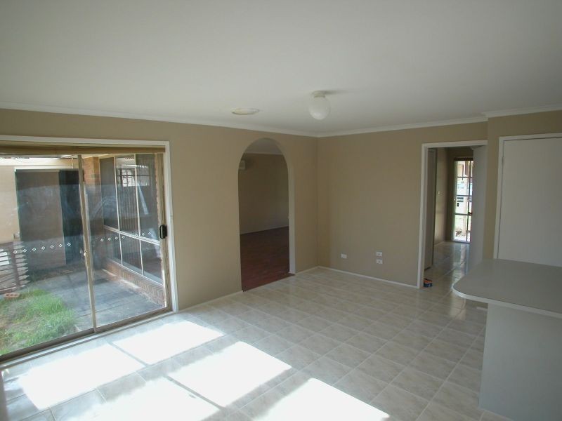 1 Clifford Close, Mill Park VIC 3082