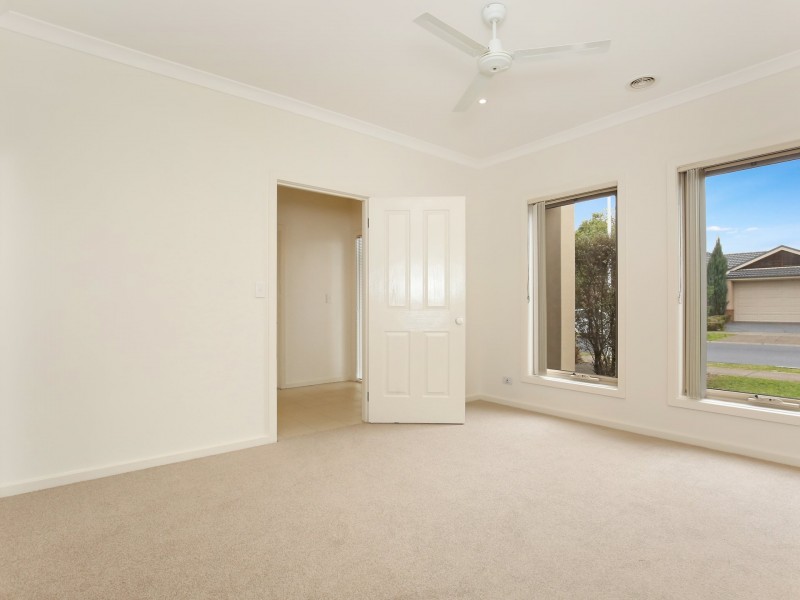 6 Auburn Road, South Morang VIC 3752