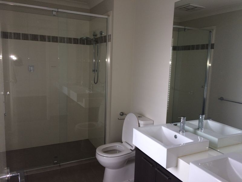 11 Cantona Parkway, Mernda VIC 3754
