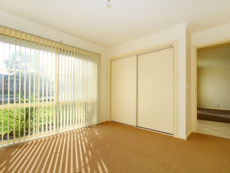 1/79 Woolnough Drive, Mill Park VIC 3082