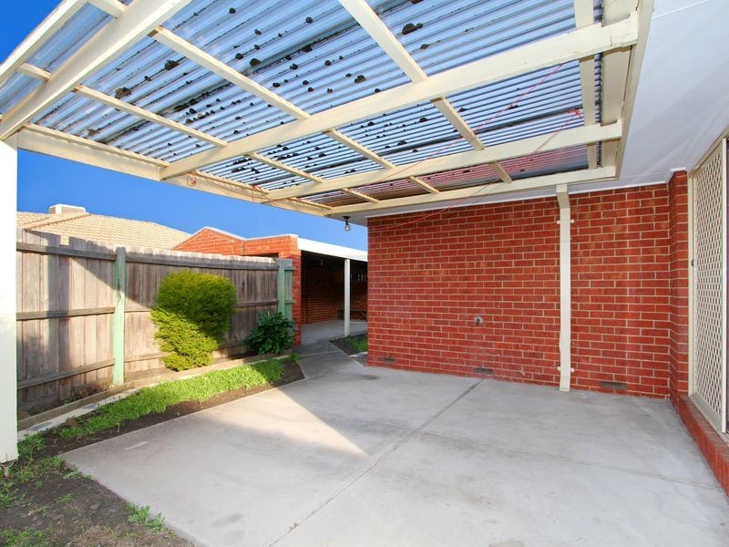 1/79 Woolnough Drive, Mill Park VIC 3082