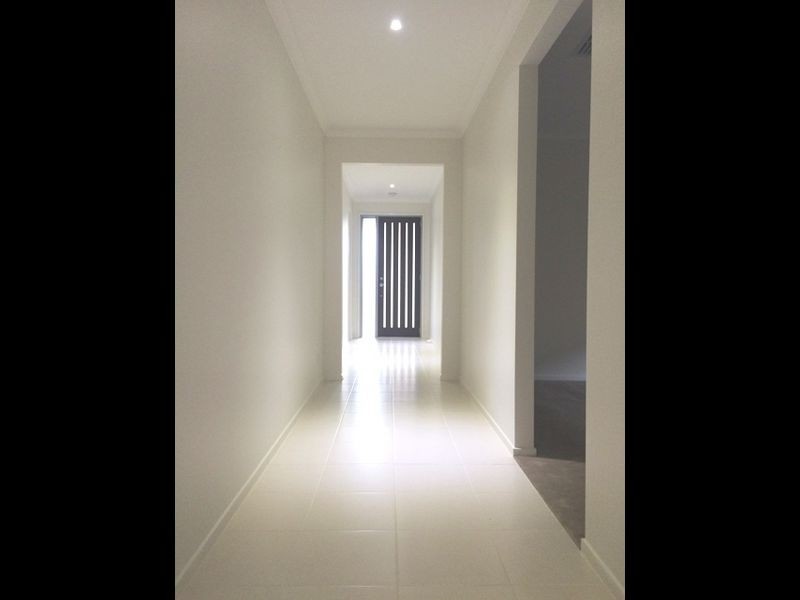 35 Sunstone Boulevard, Doreen VIC 3754