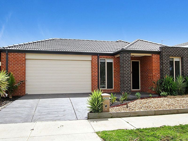11 Vichy Avenue, Doreen VIC 3754