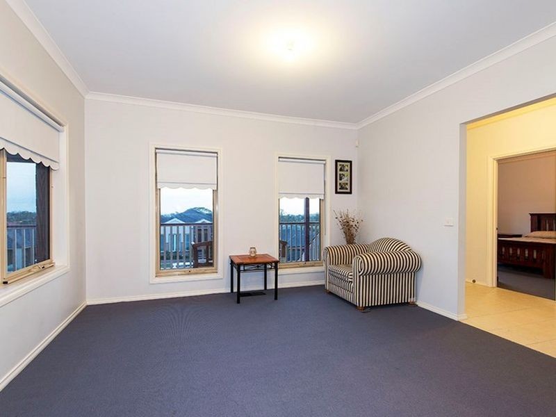 11 Kitchin Road, South Morang VIC 3752