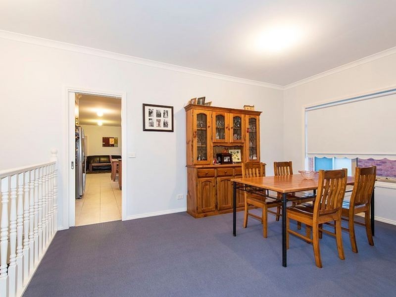 11 Kitchin Road, South Morang VIC 3752