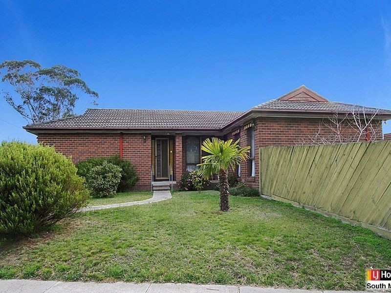 2 Brampton Close, Craigieburn VIC 3064