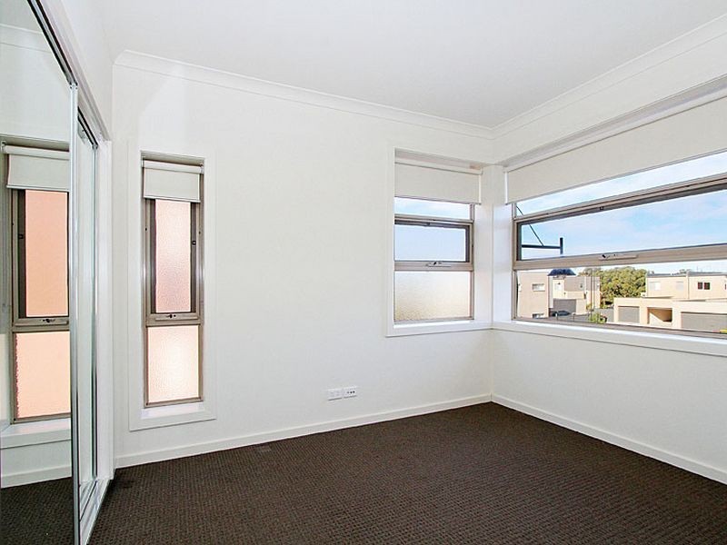 104/42 Rowell Drive, Mernda VIC 3754