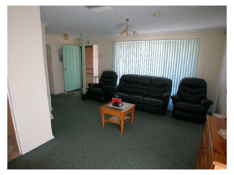 117 Roycroft Avenue, Mill Park VIC 3082