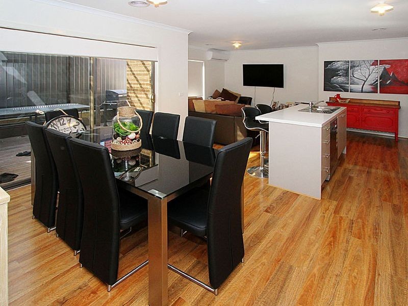 8 Southdown Rise, Mernda VIC 3754