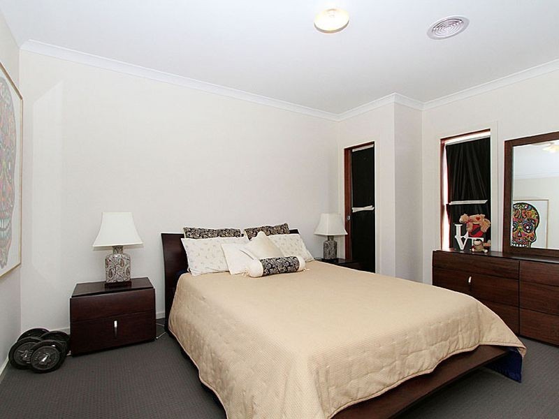 8 Southdown Rise, Mernda VIC 3754