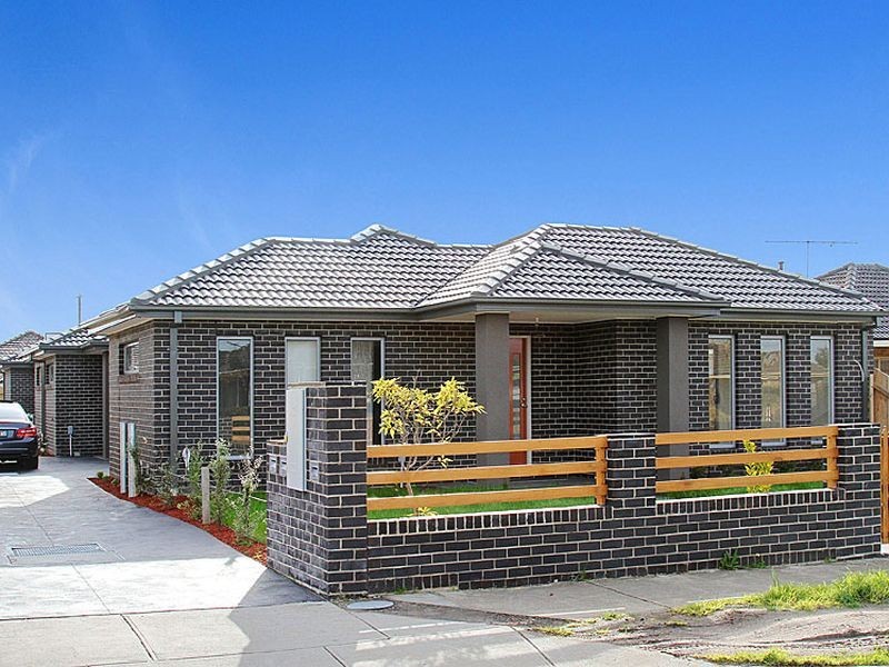 Unit 4/102 Alexandra Avenue, Thomastown VIC 3074