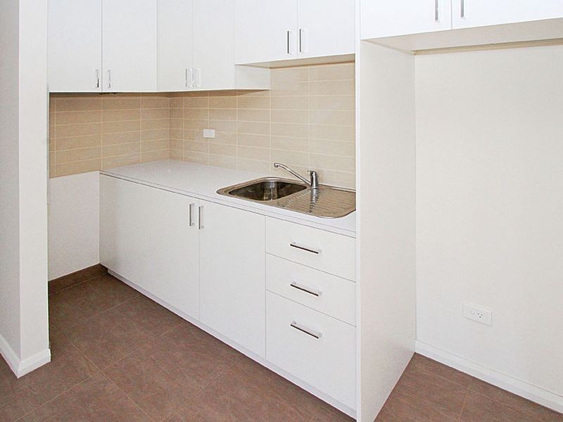 Unit 4/102 Alexandra Avenue, Thomastown VIC 3074