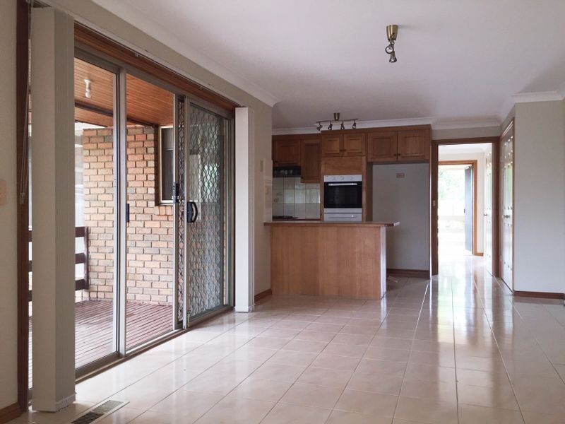 15 John Hunter Court, Mill Park VIC 3082