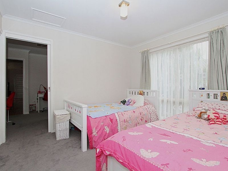 18 Selsdon Court, Greensborough VIC 3088