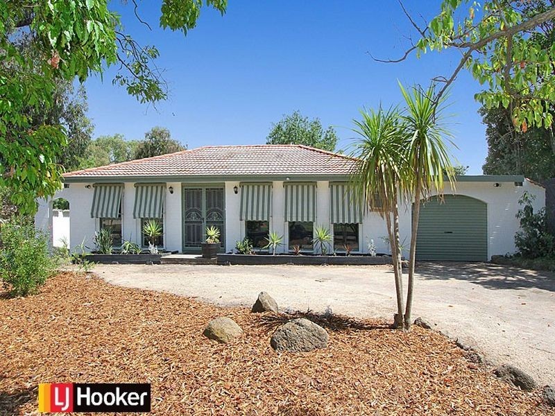 9 Higgs Avenue, Mill Park VIC 3082