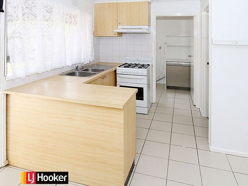 9 Higgs Avenue, Mill Park VIC 3082