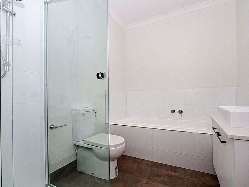 2/82 Mill Park Drive, Mill Park VIC 3082