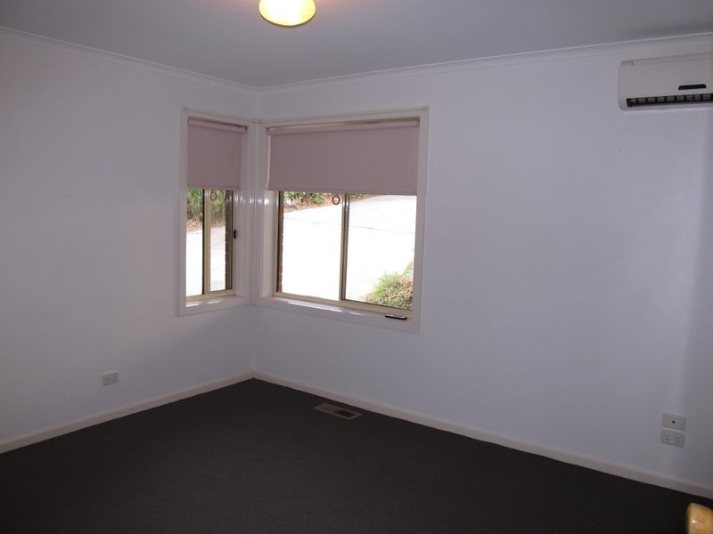 2/16 Lorimer Street, Greensborough VIC 3088