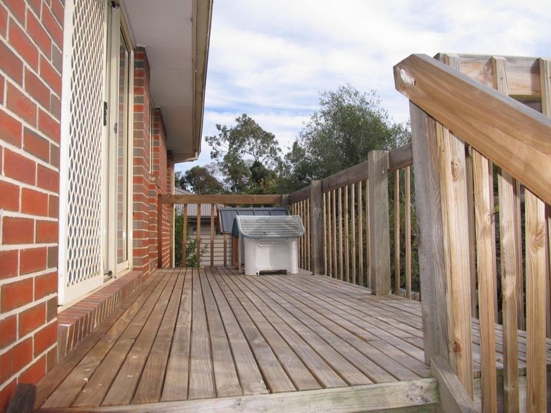 2/16 Lorimer Street, Greensborough VIC 3088