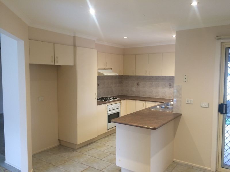 38 Teatree Drive, South Morang VIC 3752