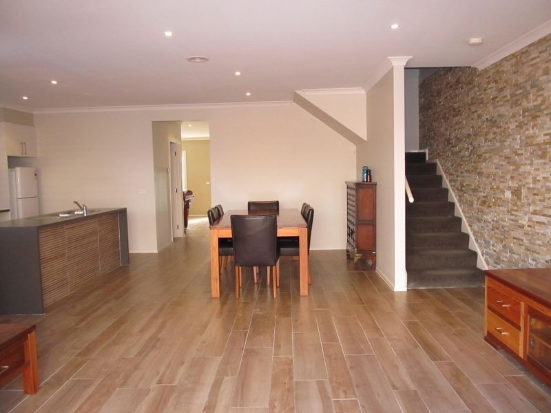 10 Pin Oak Mews, Epping VIC 3076