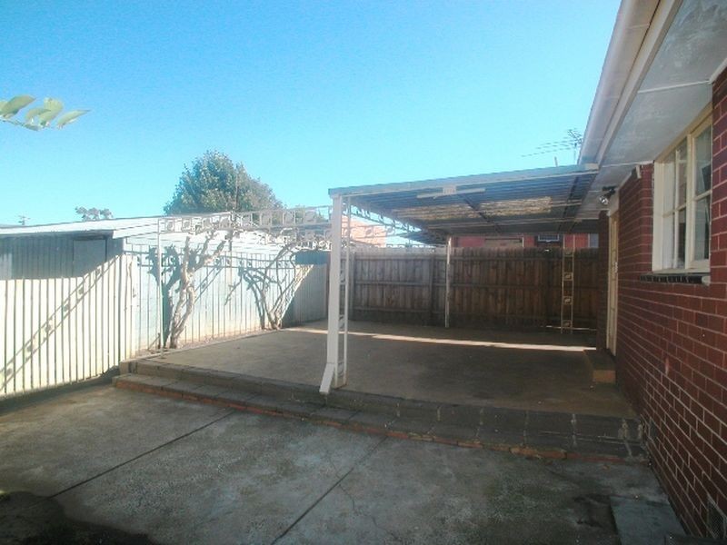 17 Brentwood Avenue, Lalor VIC 3075