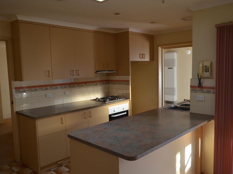 2 Lilac Court, Mill Park VIC 3082