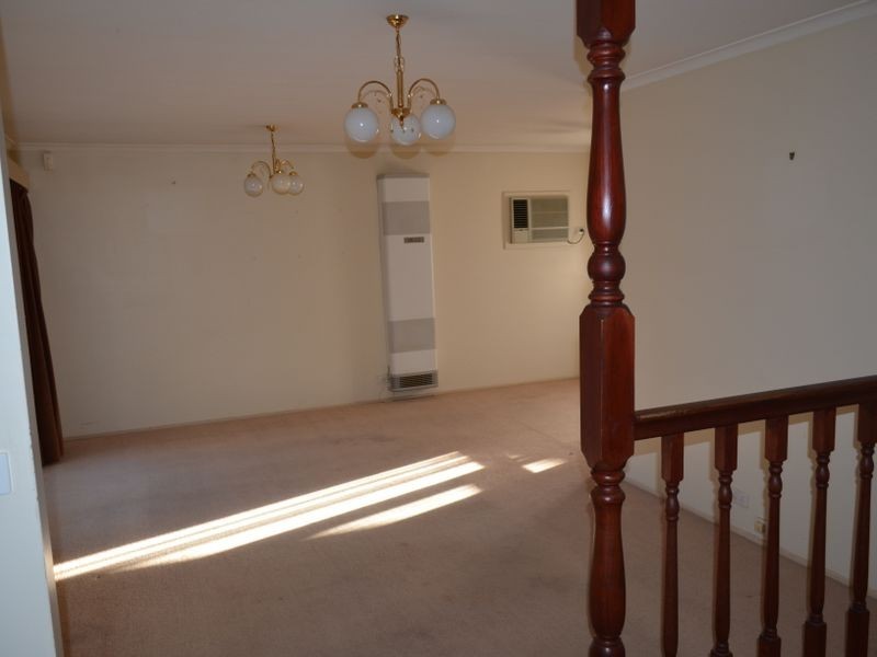 2 Lilac Court, Mill Park VIC 3082